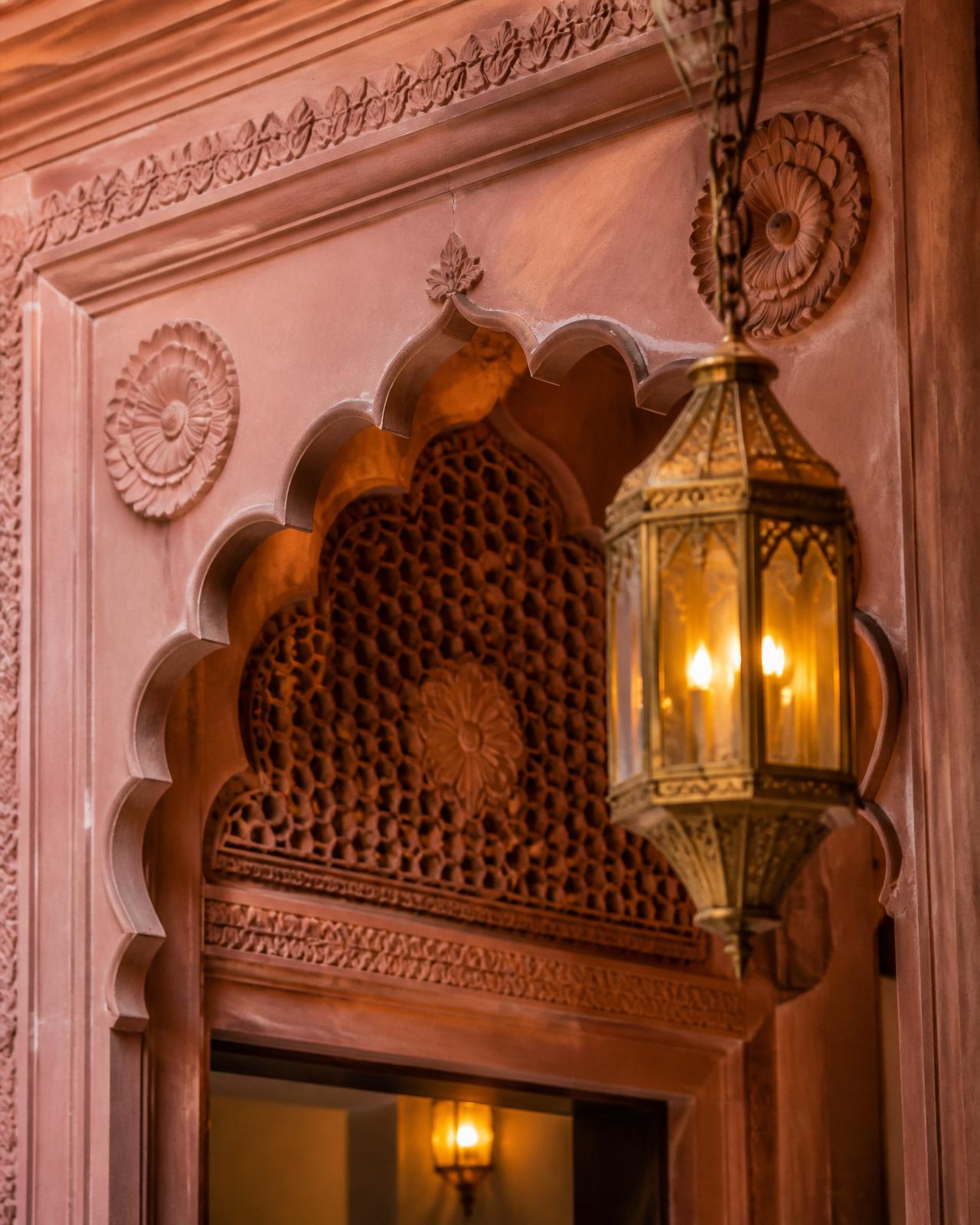 Private dining alcove